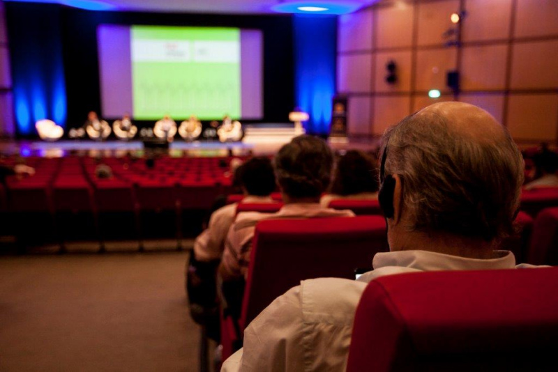 A Feira Nacional de Agricultura deste ano decorre entre os dias 2 e 10 de junho, um pouco mais cedo do que é habitual, mas mantém na sua programação as «Conversas de Agricultura», iniciativas de carácter técnico, promovidas por empresas, organizações de agricultores e entidades públicas.

Merece destaque especial a realização do 1º World Olive Oil Summit (WOOS 2018) que inclui a Conferência Internacional «Os Grandes Desafios para a Agricultura no Futuro» que conta com a presença dos comissários europeus da Agricultura e da Inovação, Phil Hogan e Carlos Moedas, e dos Ministros da Agricultura de Portugal, Espanha, Itália, Grécia, França, Tunísia, Turquia e Marrocos.

Quanto às restantes Conferências organizadas da CAP, salientamos algumas das temáticas a abordar:

Reforma da Floresta, Turismo em Espaço Rural, Impacto do Regime de Pagamento Base na PAC, Contabilidade e Gestão na Atividade Agrícola, Jovens Agricultores na Europa, Balanço da Campanha 2018, Legislação de Saúde Animal, Biotecnologia e OGM´s, e Prevenção de Acidentes na Agricultura, entre outros.